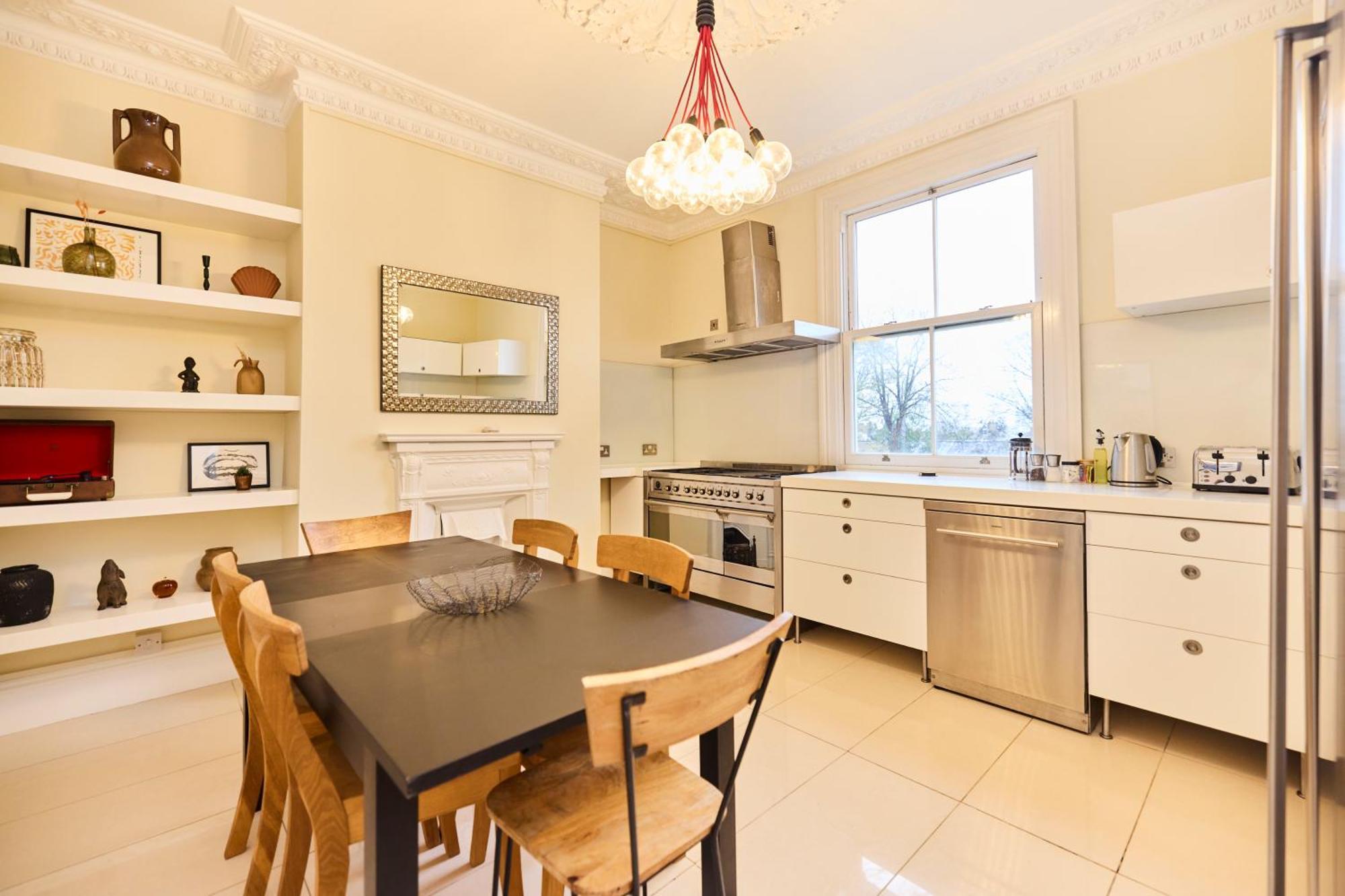 The Peckham Hideaway - Bright 3Bdr Flat Apartment Лондон Екстериор снимка