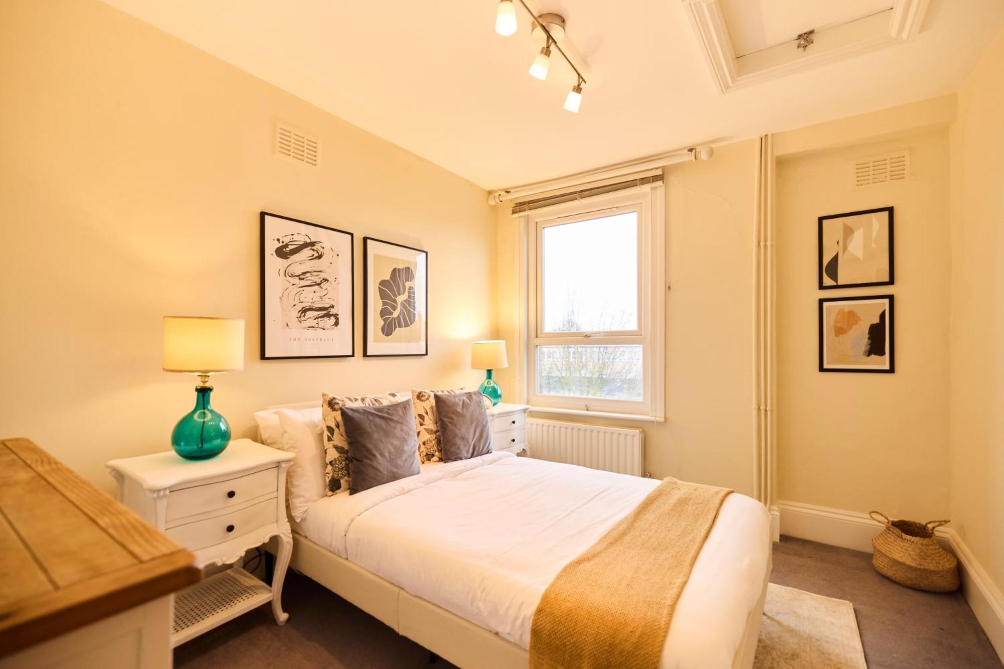 The Peckham Hideaway - Bright 3Bdr Flat Apartment Лондон Екстериор снимка